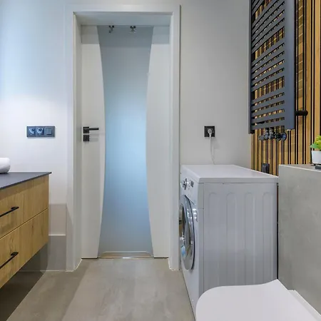 Blue Sky - Aquarius Residences