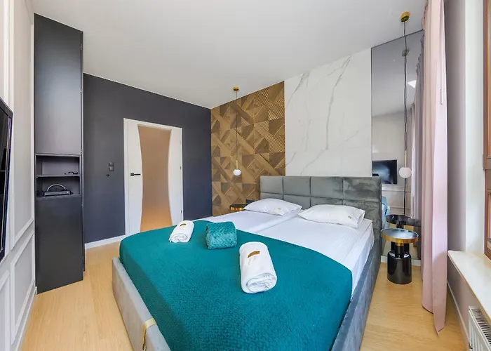 Blue Sky - Aquarius Residences * Sopot